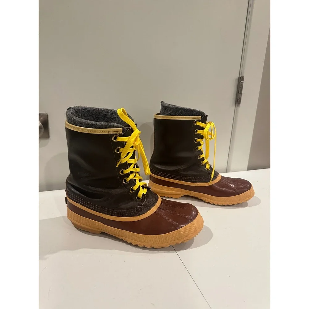Sorel Women's Brown‎ Leather vintage Duck Boots Yellow Laces Winter Snow Size 10